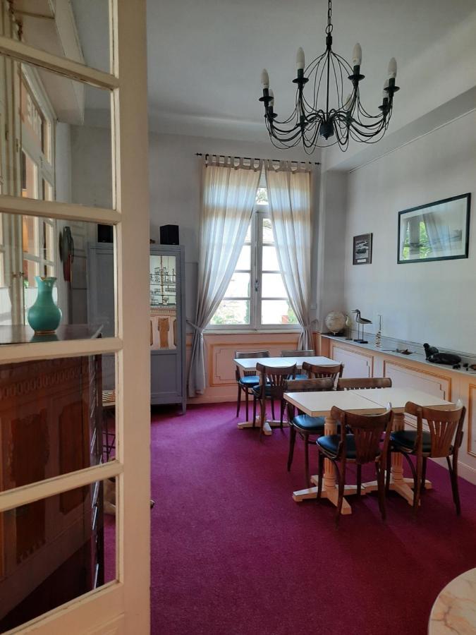 De La Roseraie Hotel
